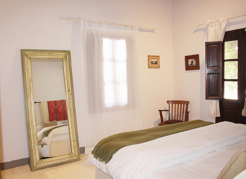 Room image 5